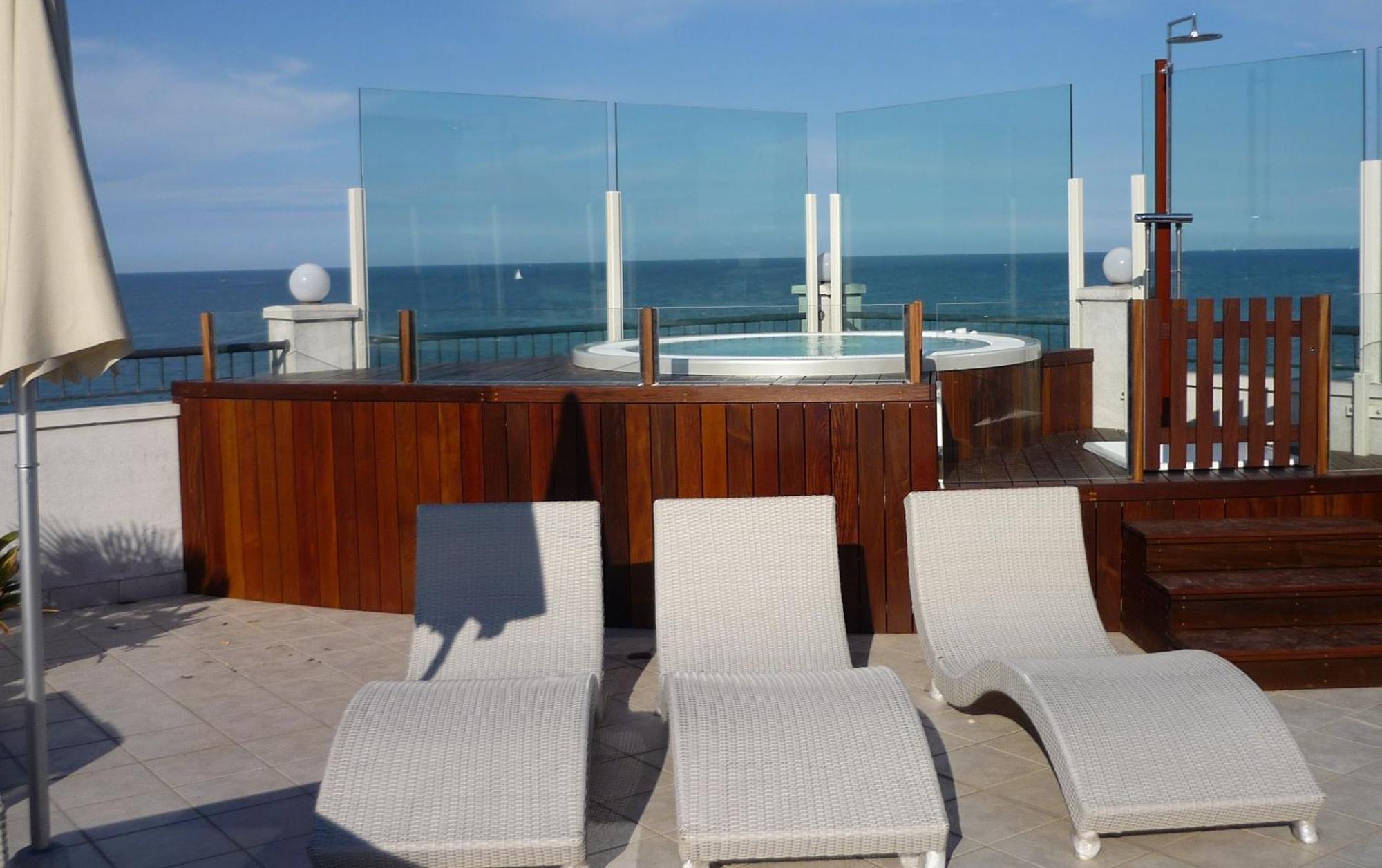 Hotel Ca' Bianca Riccione Exterior foto